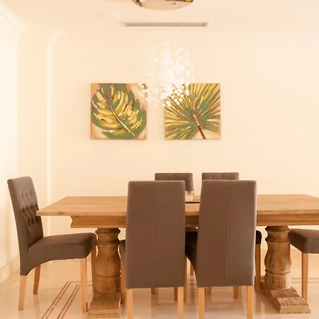 Aloha Hill Club Apartament